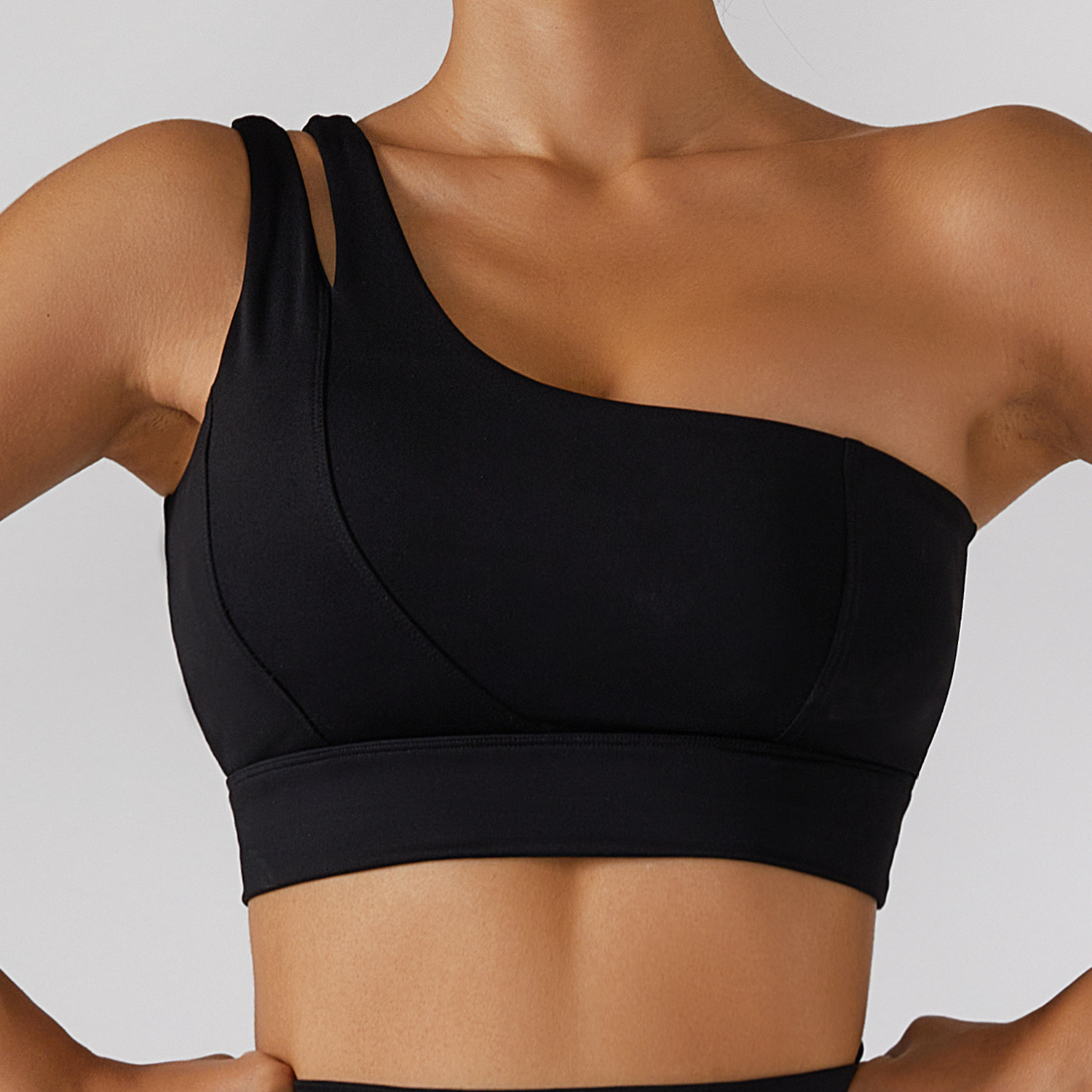 Sujetador deportivo Sexy de un hombro para mujer, ropa interior de entrenamiento de realce para gimnasio, soporte de alta resistencia, chaleco para correr y Fitness