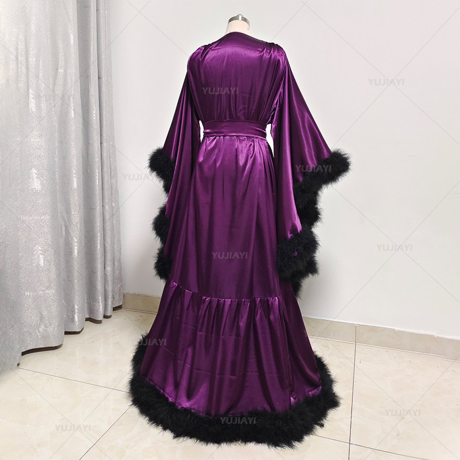 Customized Women's Robe with Feathers Puffy Maternity Fur Bathrobe Wedding Bridal Dressing Gown Boudoir Kimono Dress Nightgowns