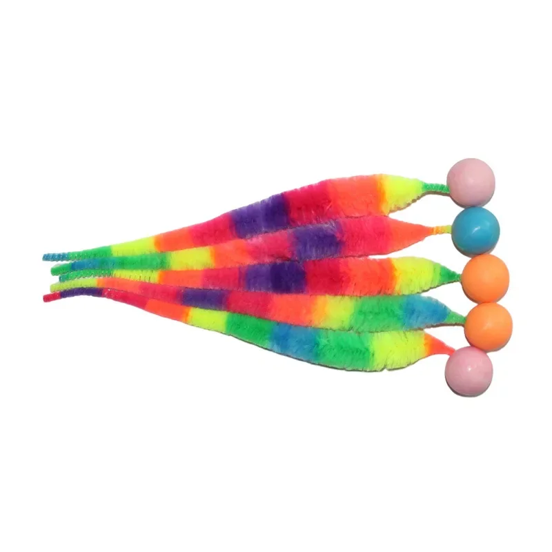 แมวของเล่นแบบโต้ตอบ Tickle Cat สีสัน Bouncing Ball อุปกรณ์สําหรับสัตว์เลี้ยงปริศนา Teasing ในร่มแมวหนอน Caterpillar ของเล่นยืดหยุ่น