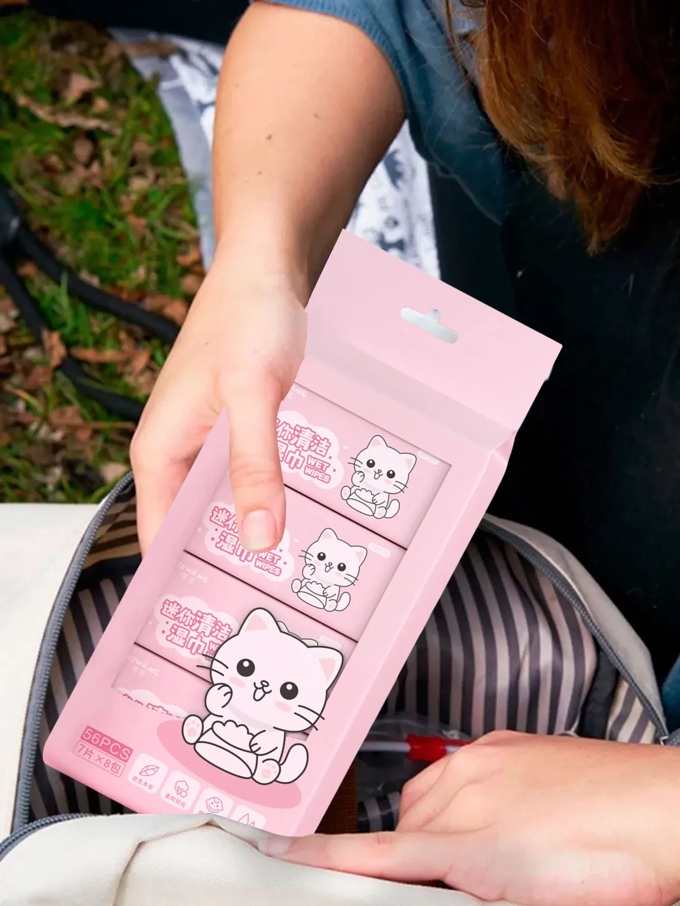 56 pezzi di mini salviette per gattino rosa, 1 confezione x 8 sacchetti piccoli - elementi essenziali per il viaggio, morbidi e spessi, confezionati singolarmente, detergenti