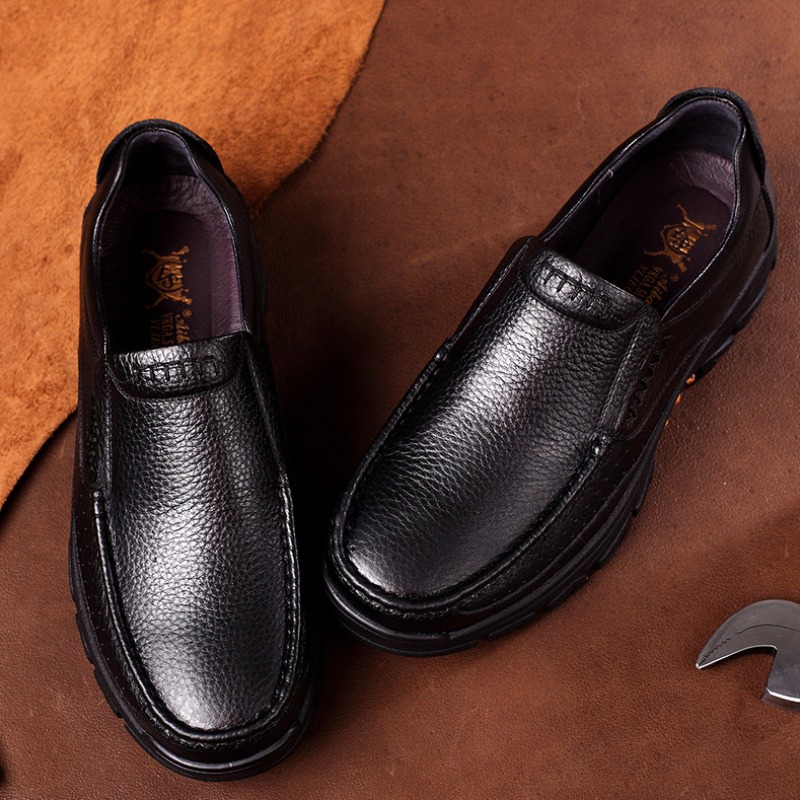 Sapatos casuais masculinos de couro feitos à mão sola macia mocassins confortáveis para homens moda deslizamento-em sapatos de condução antiderrapante sapato de negócios