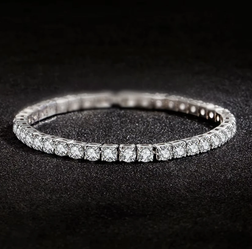 Bracciale rigido di lusso rotondo color argento da 4 mm per le donne, regalo di anniversario, gioielli, vendita all'ingrosso, articoli di spedizione gratuiti S5650