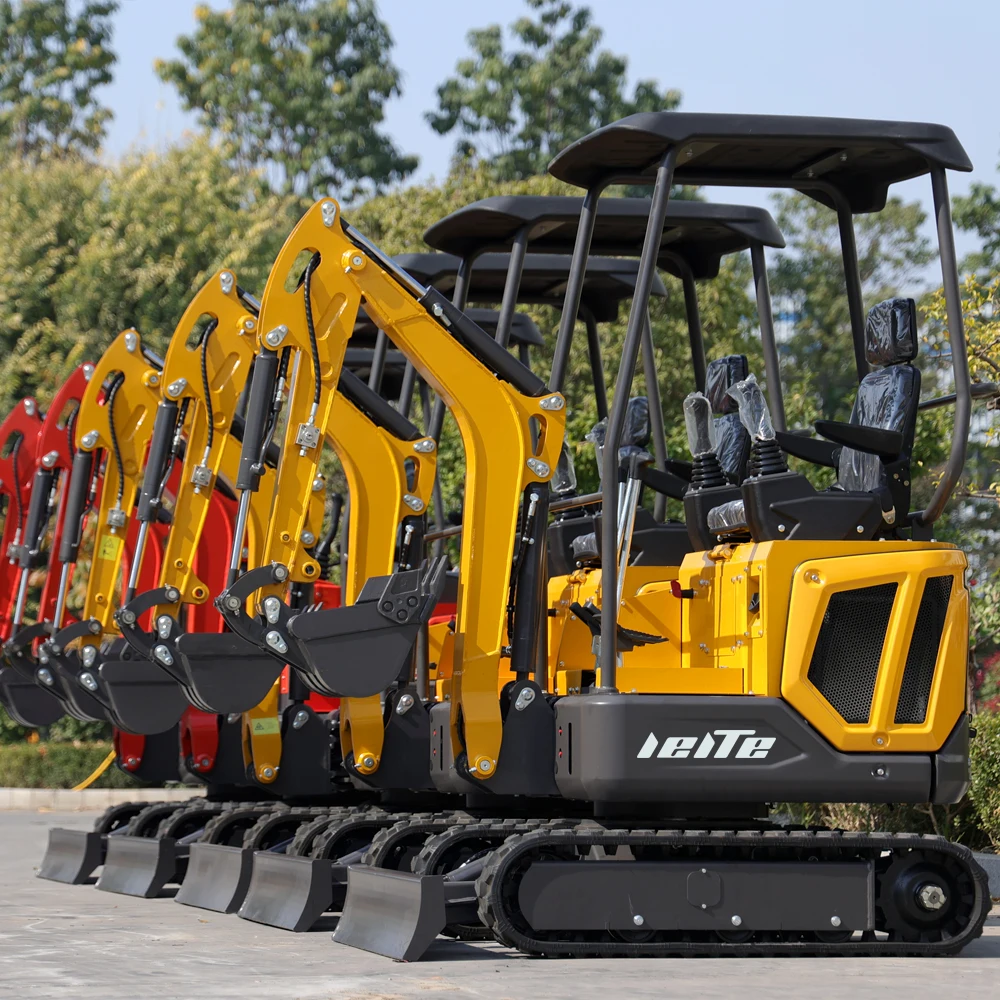 Diesel Engine Mini Digger Small Excavator Hydraulic Mini Compact 2.5 Ton Excavator With Crawler Rubber Chassis Customization