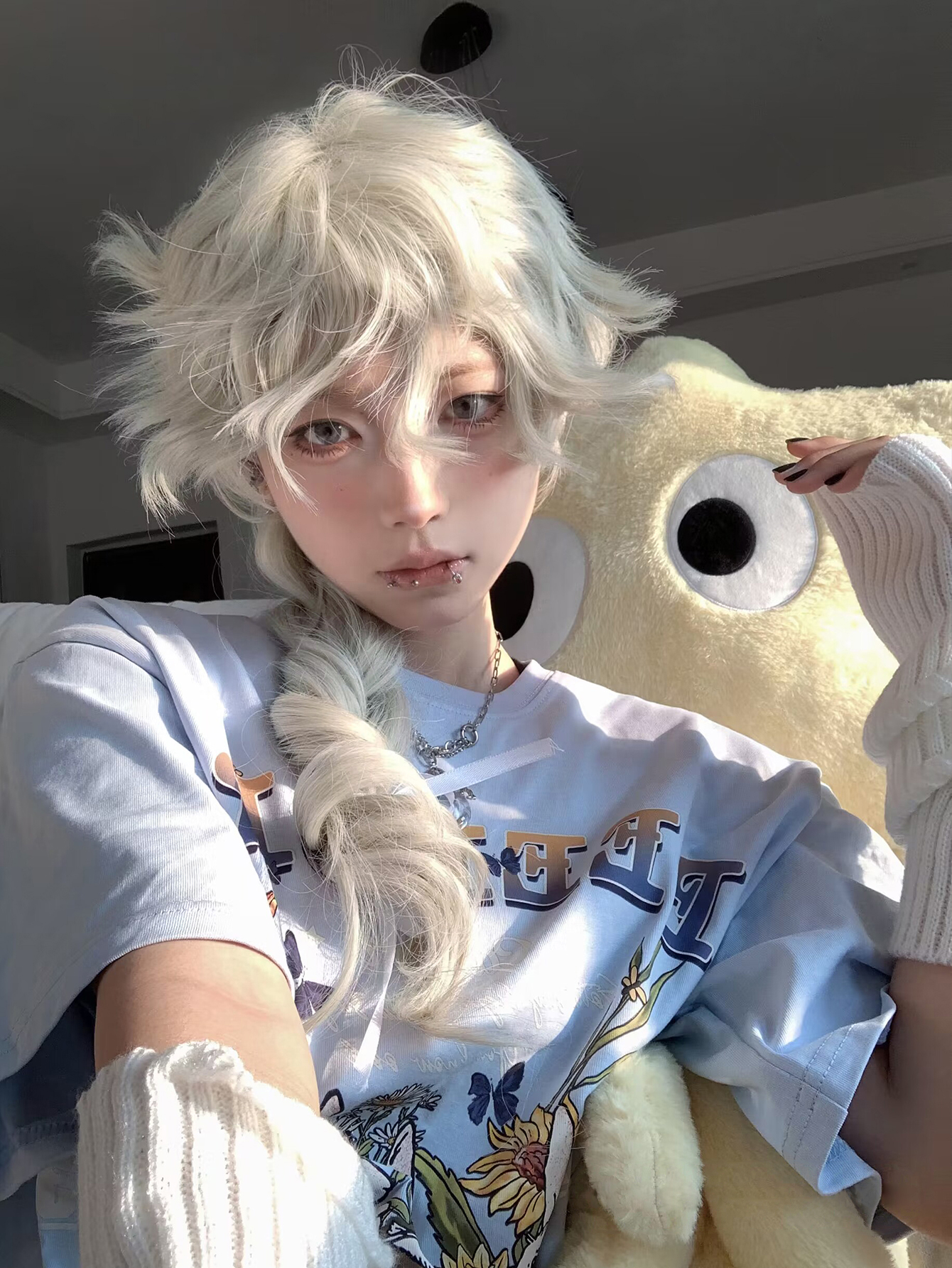 12 Polegada peruca curta ondulada com 24 Polegada cabelo trançado luz loira perucas sintéticas com bang peruca para homem ou mulher resistente ao calor cosplay