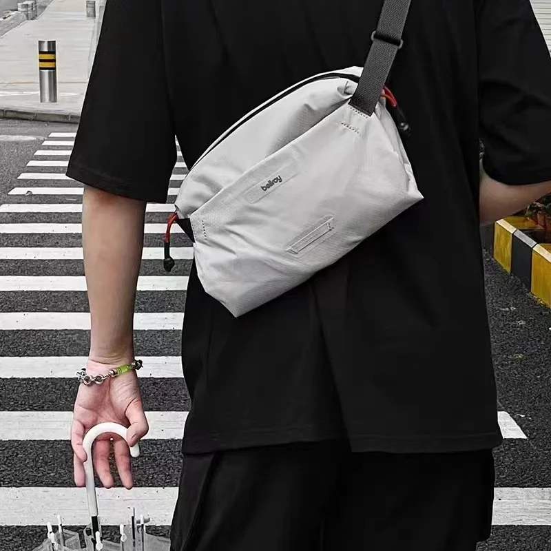Bellroy Lite スリング 7L カジュアル通勤クロスボディバッグ女性の軽量ウエストバッグナイロン生地磁気バックル閉鎖
