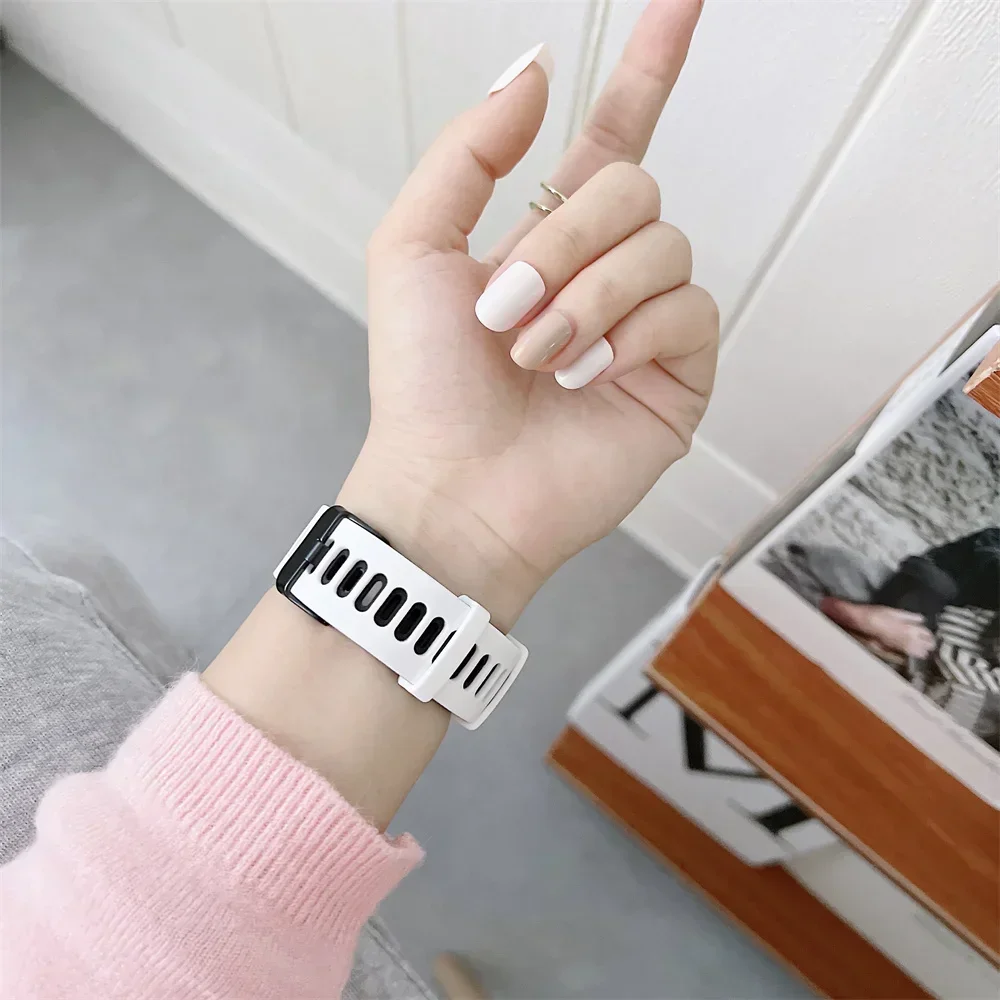 สายซิลิโคนสําหรับ Redmi Watch 5 Active สบาย Correa สําหรับ Redmi นาฬิกา 5 Lite/5 Active Soft สร้อยข้อมือเข็มขัดสําหรับ 22 มม.20 มม.