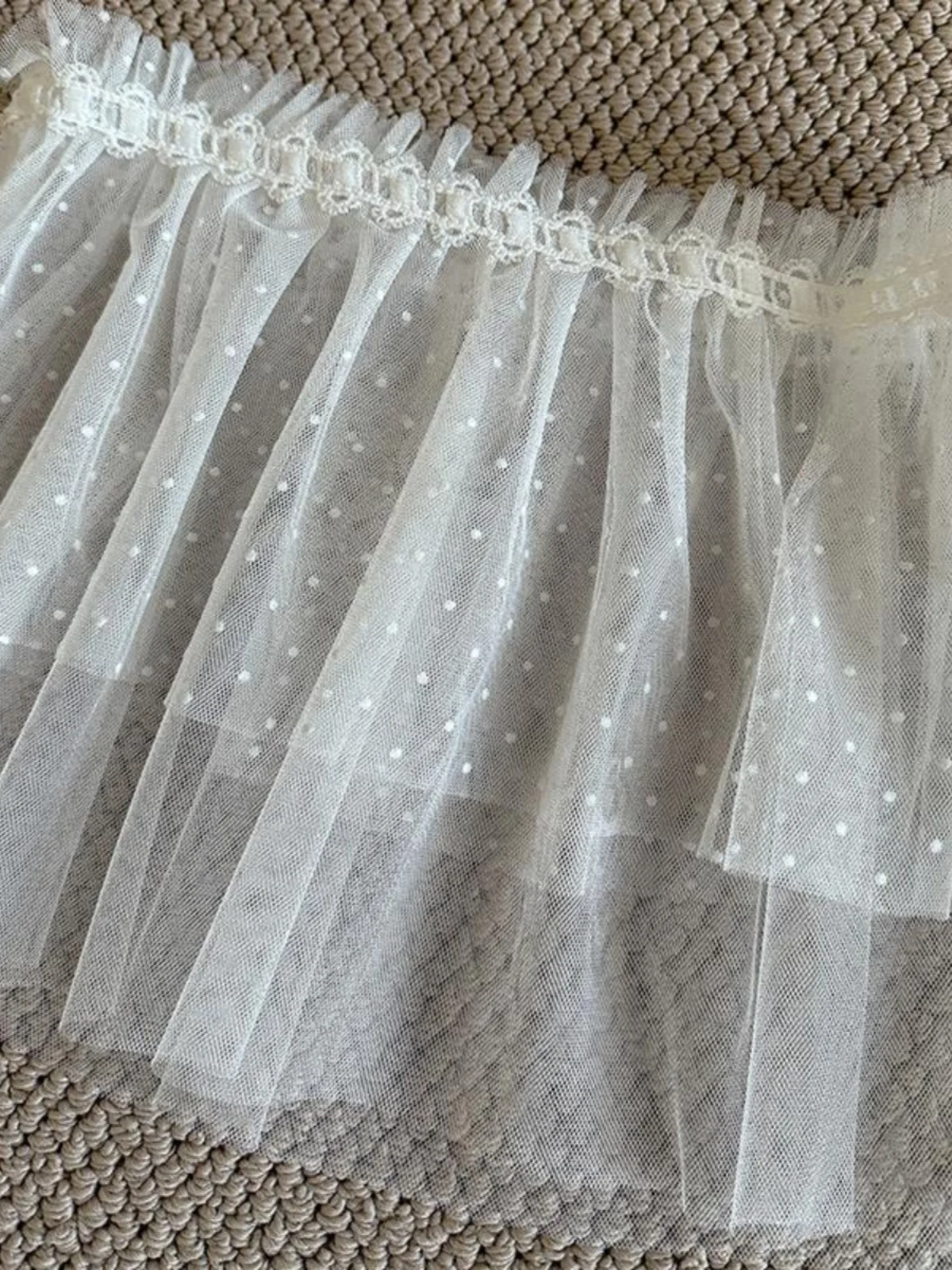 Falda  de Mujer para Invierno 2025 de Color Puro con Encaje, Malla, Cinturón, Línea A, Dulce, Corta, Estilo Coreano, para...