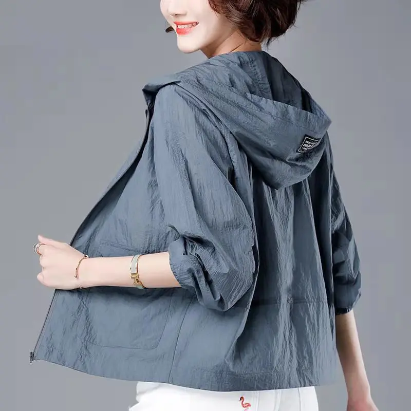 Moda coreana nuevo verano Casaco Feminino Color sólido chaqueta de primavera para mujer 2025 chaquetas combinables con capucha abrigo protector solar fino