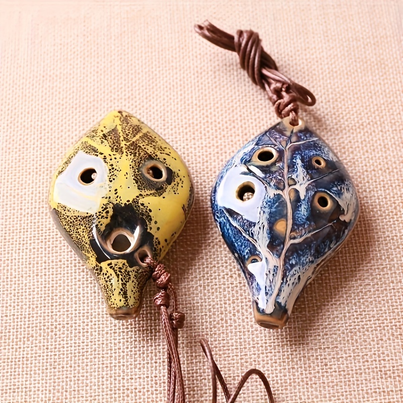 1 unidad, ocarina de estilo chino antiguo, instrumento ocarina hecho a mano de seis agujeros, sonido agradable, con cordón, como una hoja