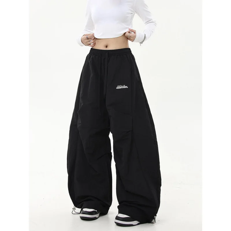 Calças de trabalho de rua retrô hip-hop americanas com uma sensação sofisticada, guarda-chuva plissado, roupa de trabalho militar, calça com cordão de cintura alta