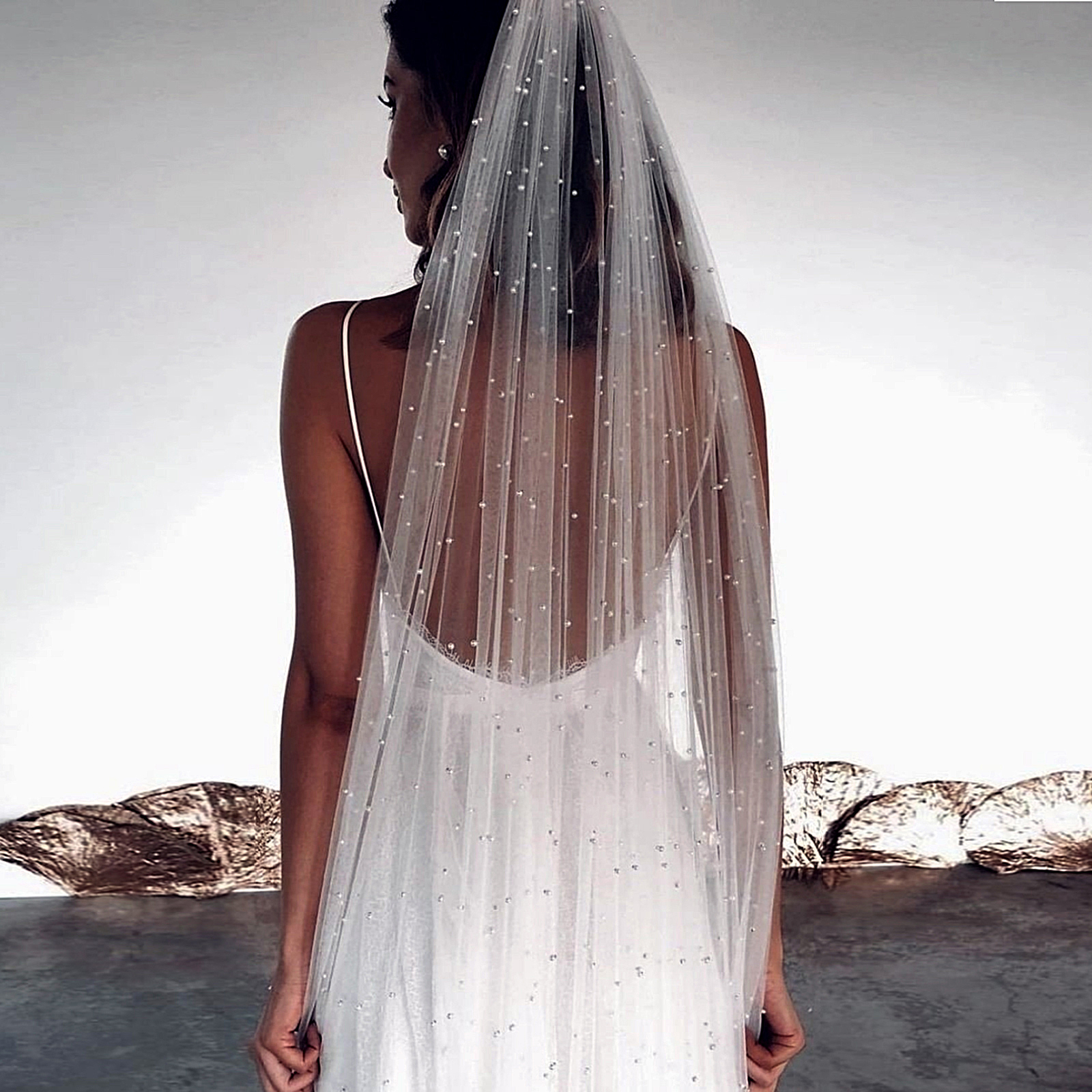 Velo da sposa corto per la sposa Veli da sposa con perline di perle con pettine Accessori da sposa in morbido tulle Regalo di vendita calda per la sposa G05