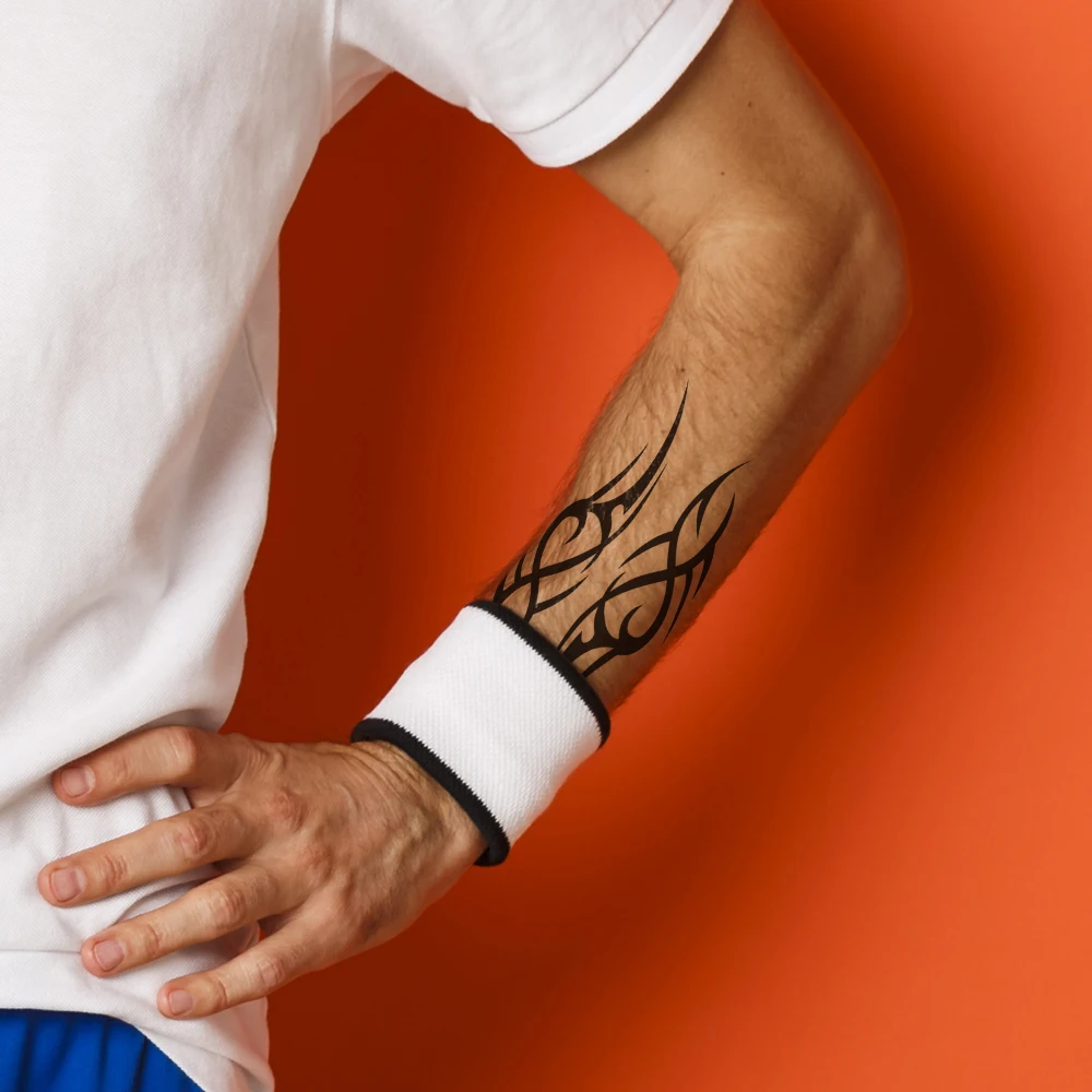 1 pièces mode élégant corps Art Cool femmes hommes demi manches noir tatouage bras temporaire Totem tatouage autocollants transfert d'eau décalcomanies