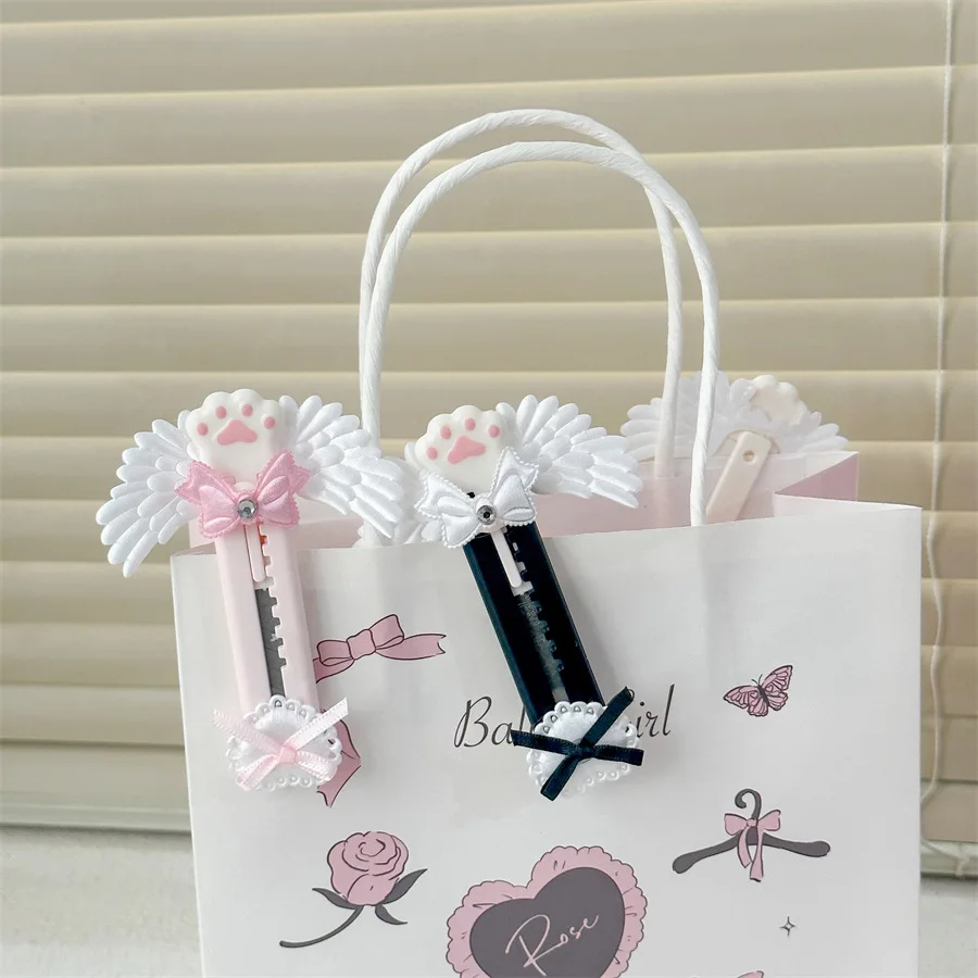 Ins Kawaii Dreamy บัลเล่ต์สไตล์ Cat Paw Utility มีดน่ารักสาวโบว์ปีกตกแต่งเครื่องตัดกระดาษ Mini Express ที่เปิดซองจดหมาย