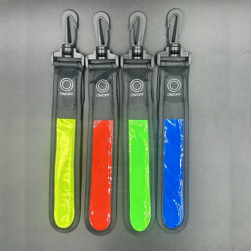 Zaino ricaricabile Striscia riflettente Borsa da escursionismo per ciclismo Riflettore a LED Luce notturna Sicurezza Camminata Corsa Ciondolo per borsa di sicurezza