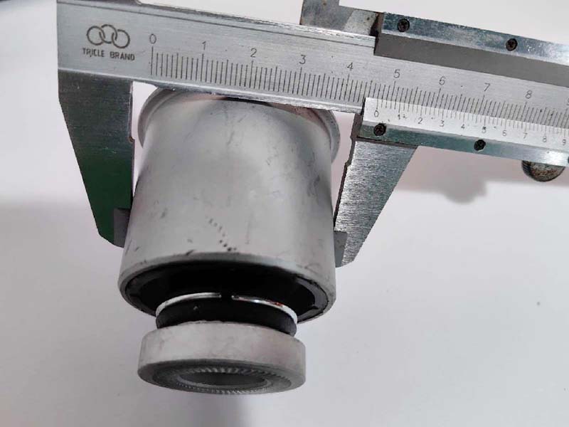 Pokess-フォード用コントロールアームモンデオmk5フュージョンタサウルエッジ2015-f2gc5k653axb fr3c3c270aa、小型ブッシュカーサスペンション部品