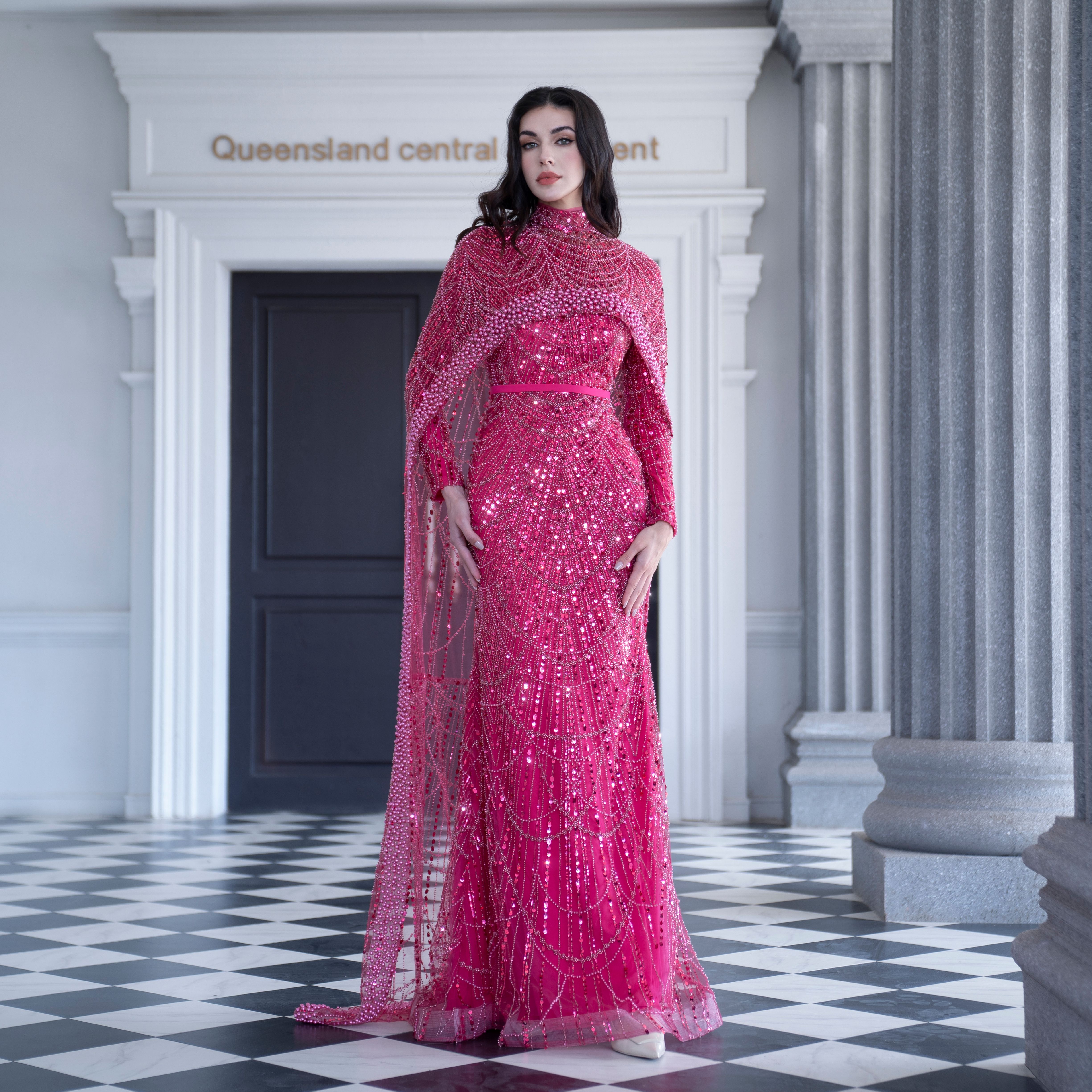 Alice CollectionPro Dubai Arabisch Champagner Langes Abendkleid 2024, Damen-Abschlussball-Abendkleider, Kleid mit Umhang, luxuriös, individuell gestaltet