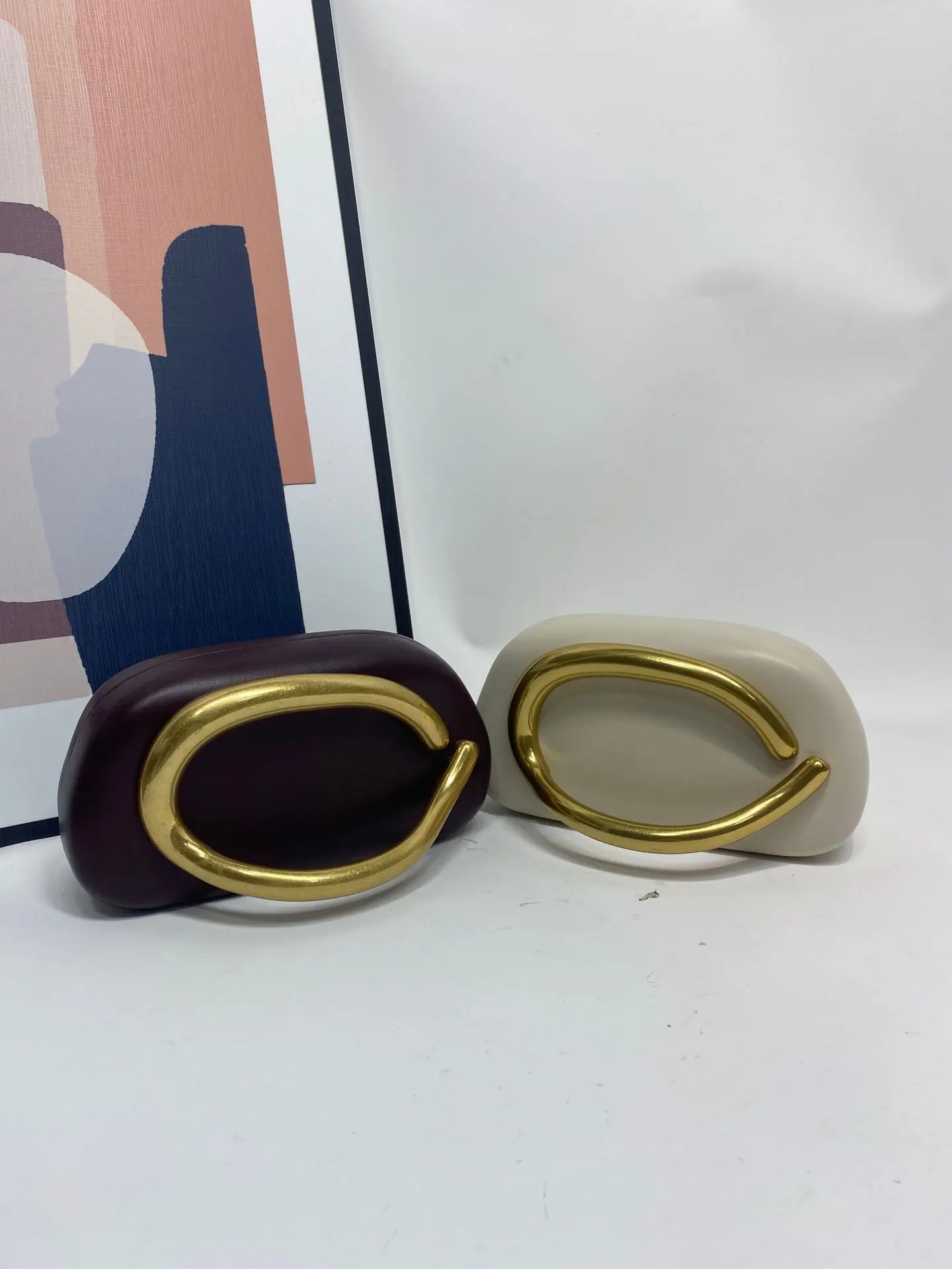 Grande ouro metal fechamento embreagem sacos de noite para as mulheres designer luxo bolsa e bolsa vintage caixa oval alça corrente ombro