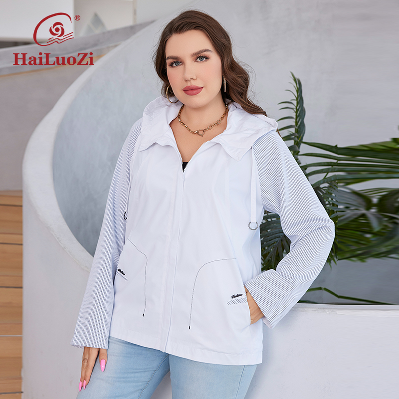 HaiLuoZi 2023 Neue Herbst Frauen Graben Mantel Plus Größe Einfarbig Kurze Gespleißt Mit Kapuze Jacke Schräg Tasche Weibliche Outwear 729
