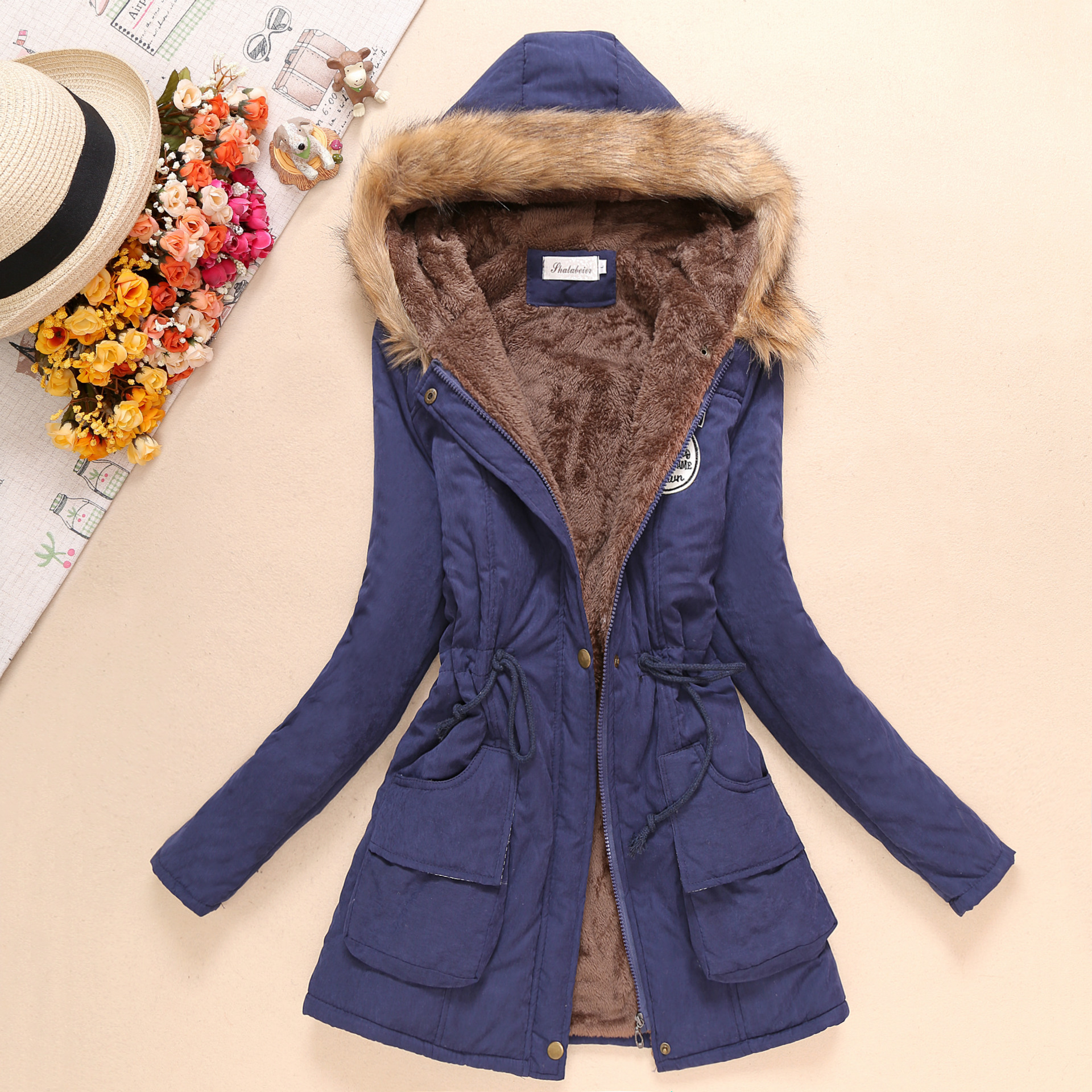 2024 Nieuwe Herfst Winter Vrouwen Katoenen Jas Gewatteerde Casual Slanke Jas Borduren Capuchon Parka Gewatteerde Warme Overjas