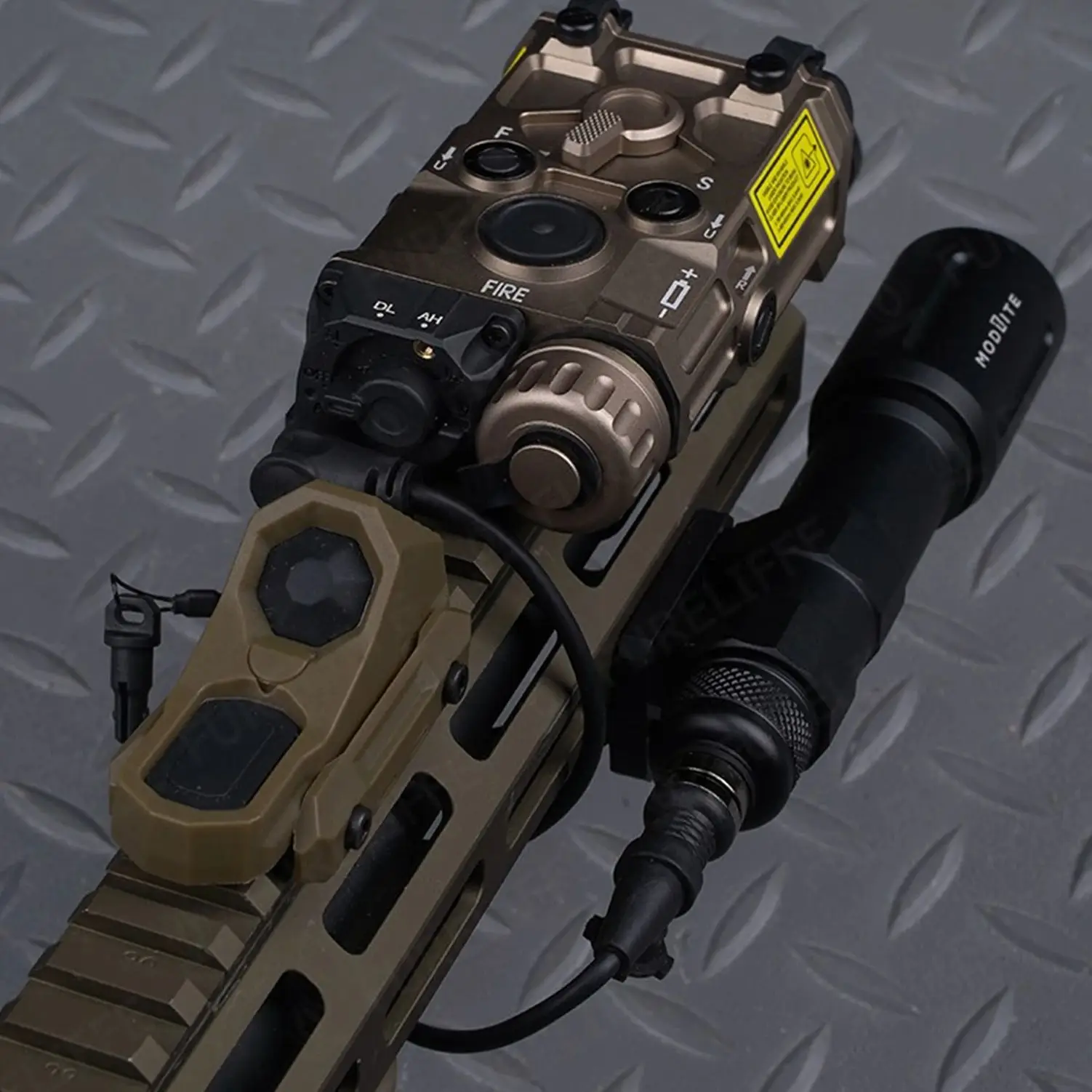 Taktische AXON Remote In-Line Dual Funktion Druckschalter Taschenlampe PEQ NGAL Laser Pushbutton SF/2,5mm/Kran Stecker