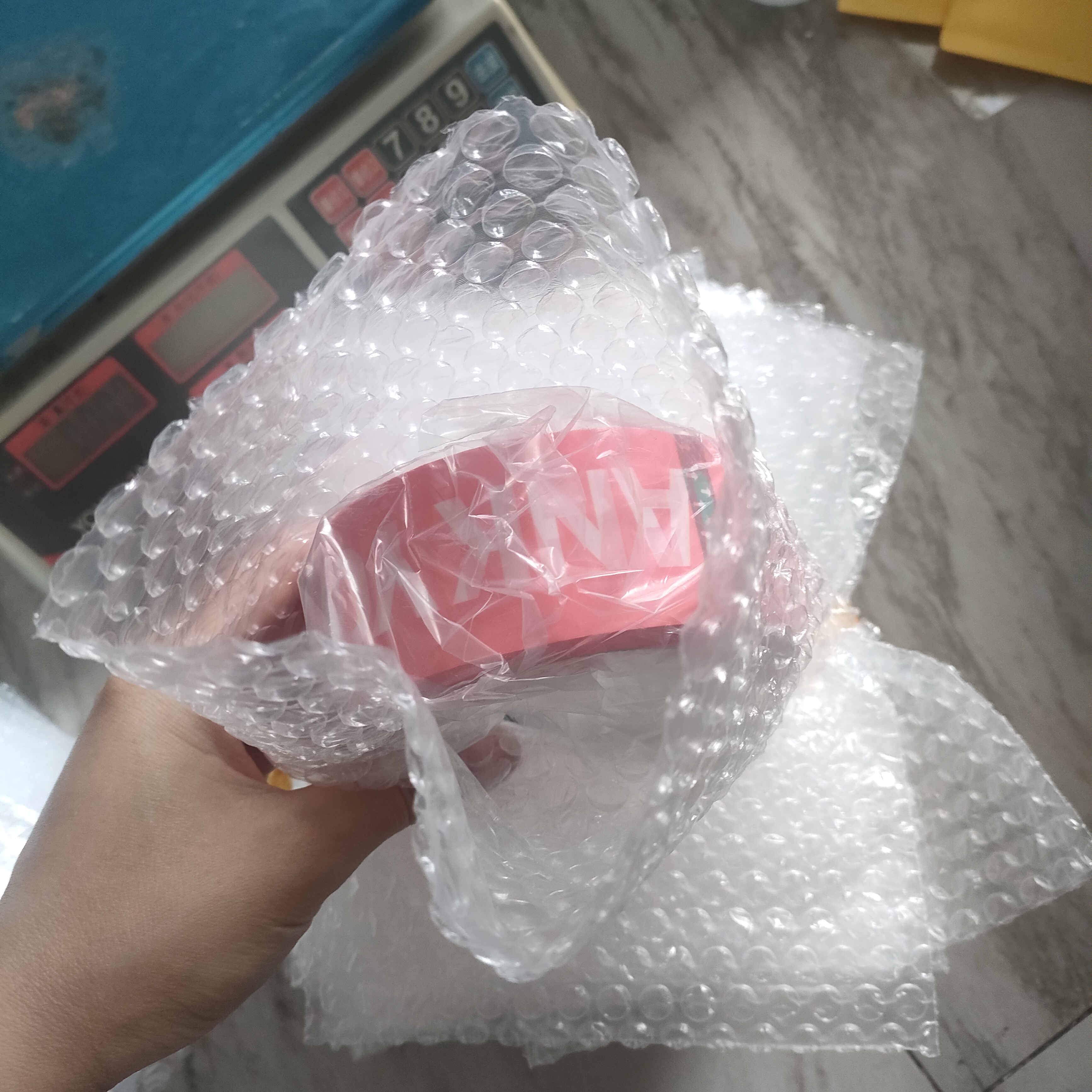 100 個 18 × 20 センチメートルプラスチックラップ封筒白バブル包装袋 PE クリア耐衝撃包装袋二重フィルム