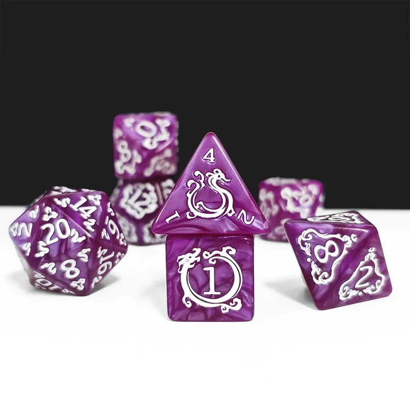 7 ชิ้น DND ลูกเต๋า 7 ชิ้น/เซ็ตลายมังกรลูกเต๋าหลายเหลี่ยมเล่นบทบาท D & D TRPG เกมกระดานลูกเต๋าเป็นของขวัญความบันเทิงอุปกรณ์เสริม