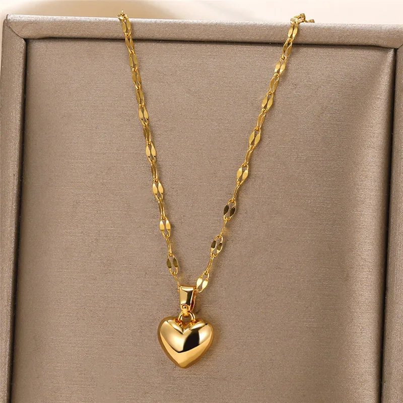 Collana con cuore d'amore per donna 2025 Nuova catena per labbra alla moda Collana con ciondolo semplice Regalo di gioielli