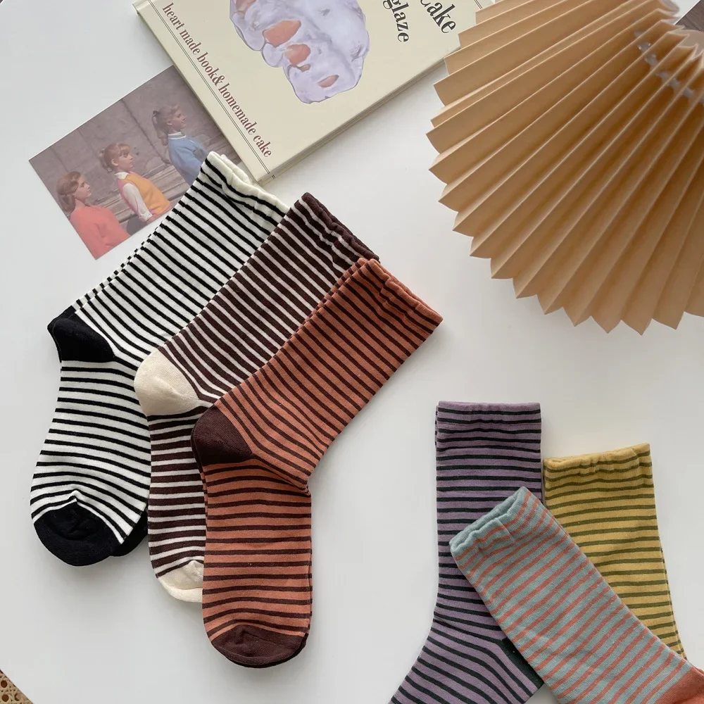 Calcetines Retro a rayas para niños y mujeres, calcetines de tubo medio, medias de algodón para primavera y otoño, medias coreanas, calcetines japoneses