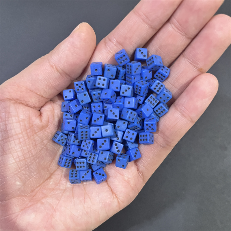 100Pcs 5*5*5mm Mini D6 Acrylic Gaming Dice Solid Cube Set Standard Six Sided for Board Game Accessories
