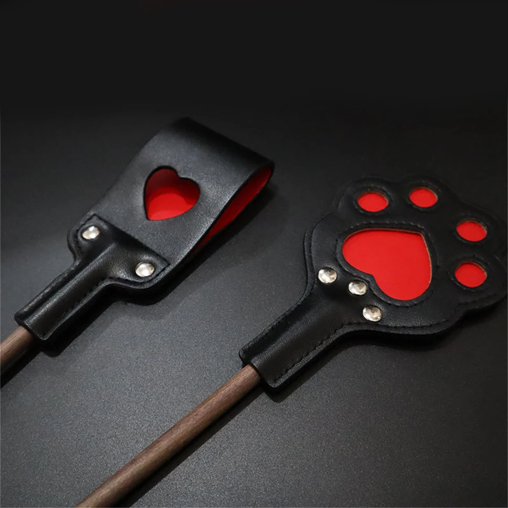 46CM 호두 나무 PU 가죽 자르기 Flogger 레이싱 스팽킹 연습 말 채찍 fo 말 승마