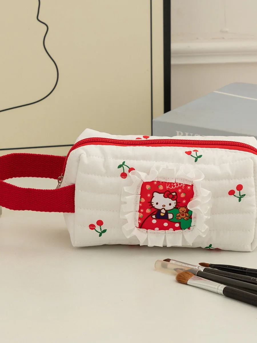 น่ารัก Sanrio Hello Kitty กระเป๋าเครื่องสําอางเครื่องสําอางแบบพกพาผู้หญิง Y2K ซิปกระเป๋าแต่งหน้าความจุขนาดใหญ่กล่องเก็บของขวัญสาว