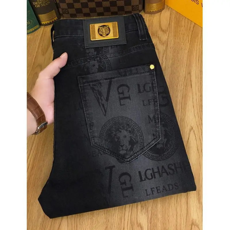 Korean High-end Light Luxury Lion Print Jeans Men's Trendy Brand 2025 New Fashion Trend Slim Fit Small Leg Pants