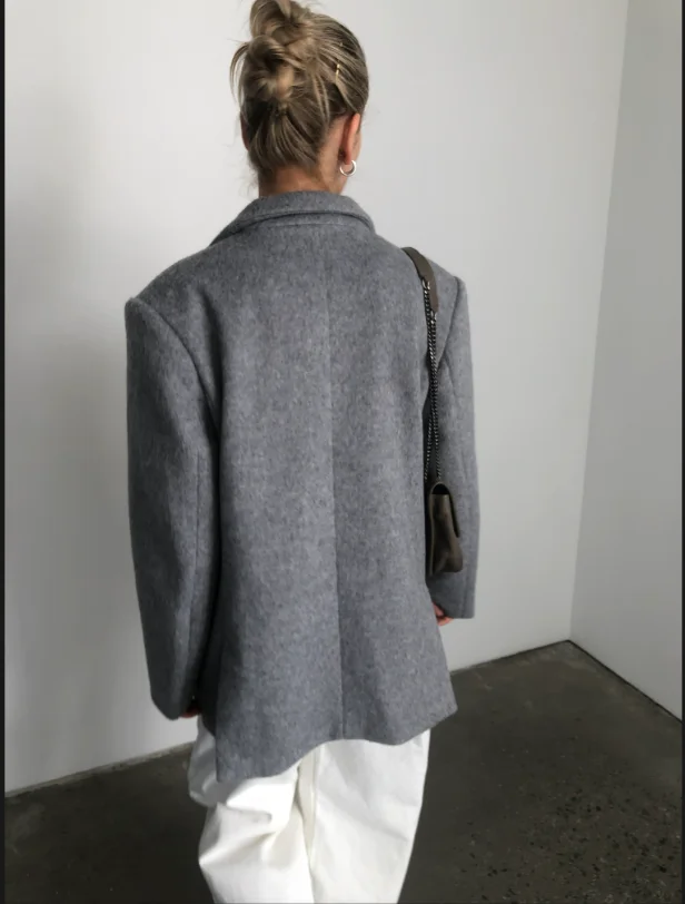 2025 ฤดูใบไม้ร่วง/ฤดูใบไม้ร่วงฤดูหนาวใหม่ผู้หญิงแฟชั่น Basic เสื้อขนสัตว์ Basic Blazer