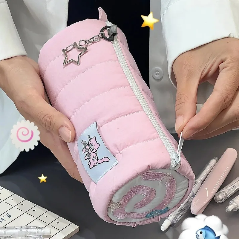 Astuccio per matite con rotolo di asciugamano rosa Astuccio per penne morbido Kawaii Astuccio per cosmetici Cartone animato Materiale scolastico di cancelleria per studenti di grande capacità