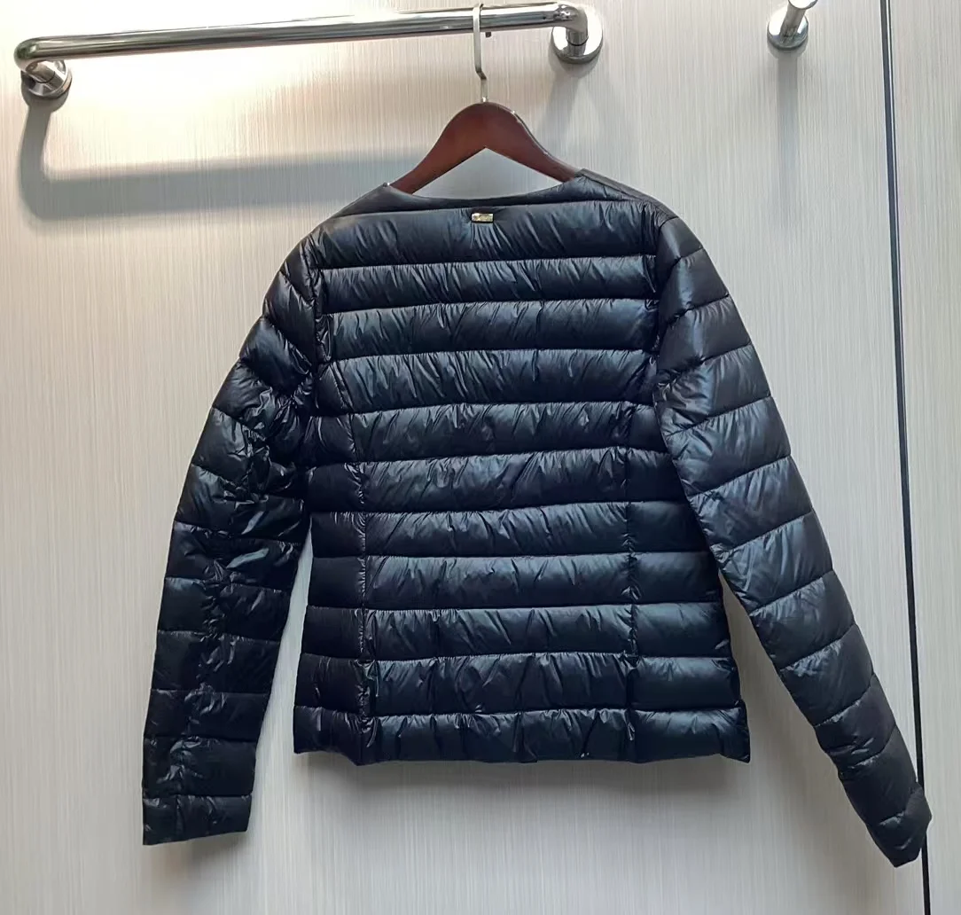 Hello, new solid color lightweight and elegant commuting down jacket