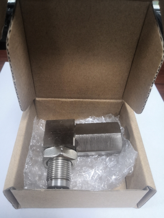 Universal 90 grados 135 grados 180 grados Mini catalítico O2 Sensor de oxígeno espaciador adaptador luz del motor CEL comprobar Bung