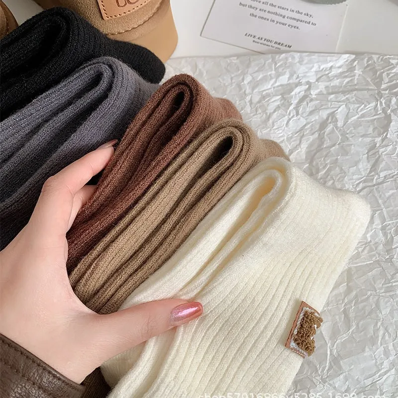 1-10 pares de calcetines acolchados gruesos y cálidos de invierno, calcetines de media pantorrilla de Color sólido, calcetines informales con logotipo bordado para mujer, ropa para clima frío