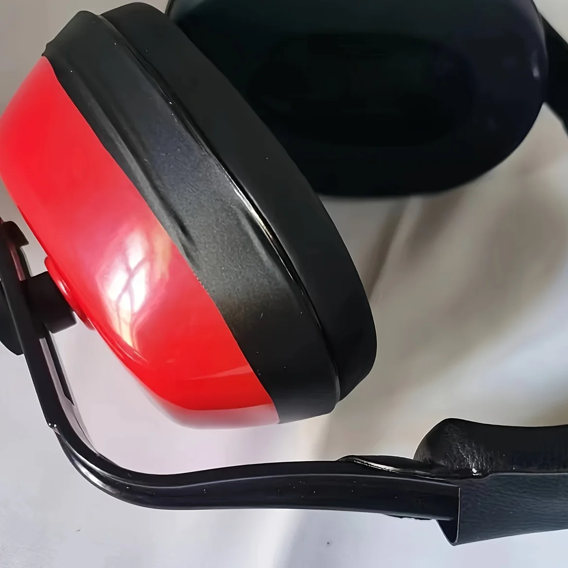 Plastic Soundproof Headphones Noise Reduction Ear Protector For Study Work Sleep Ear Protector With Foldable Adjustable Headband