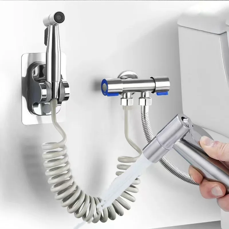 Badezimmer-WC-passendes Bidet-Sprühset, eins in zwei aus doppelter Steuerung, doppelter ausgangshahn, mit flexiblem 1,5 m langem Schlauch