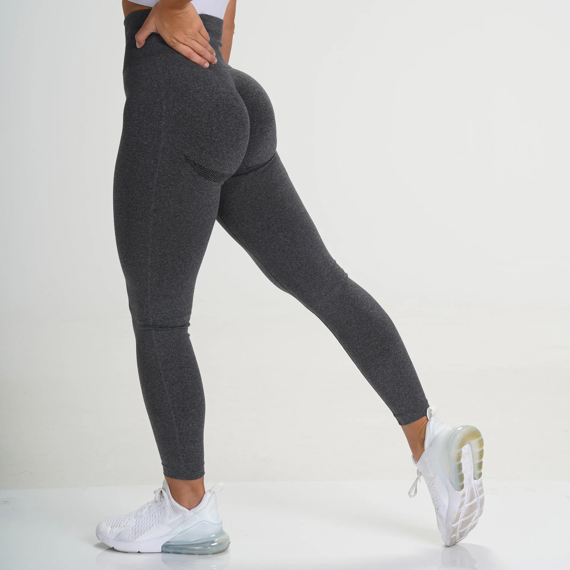 Hochelastische Lächeln-Yogahosen, nahtlose europäische und amerikanische Fitnesshosen, enge Yogahosen, hohe Taille und hüfthebende Training