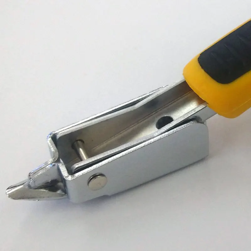 1PC Multitool เล็บ Staple ปืนเย็บเล่มเฟอร์นิเจอร์สําหรับไม้ประตูเบาะกรอบ Rivet Gun Kit Nailers เครื่องมือถอด