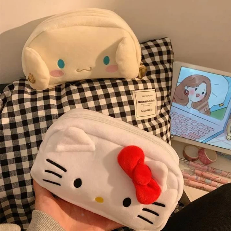Hello Kitty Plush Pencil Case, Saco de maquiagem bonito, Cosméticos Make Up Bag para meninas, Carteira Organizadora, Papelaria Travel Storage Bags