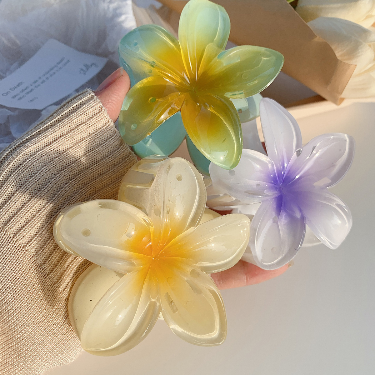 Gradientowa spinka do włosów Frangipani Plumeria szpilka Ins styl uchwyt na kucyk Barrette słodki rekin pazury imprezowe akcesoria do włosów