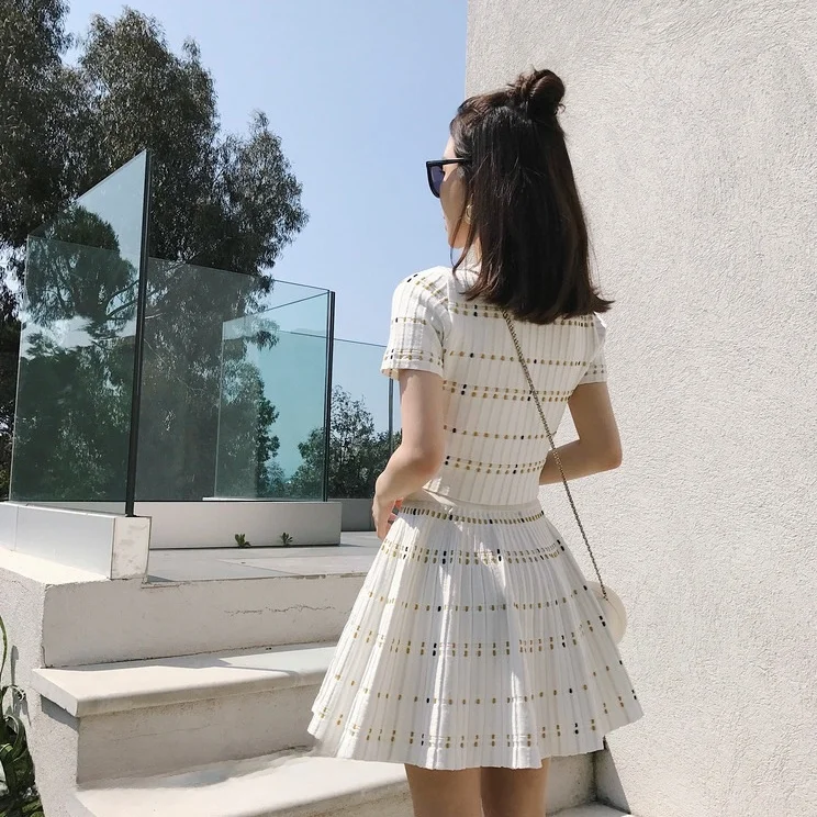 Chic ort Sve Two-Piece Set for Women 202 New Summer Vintage Profional Faionable Skirt And Top Ensemble