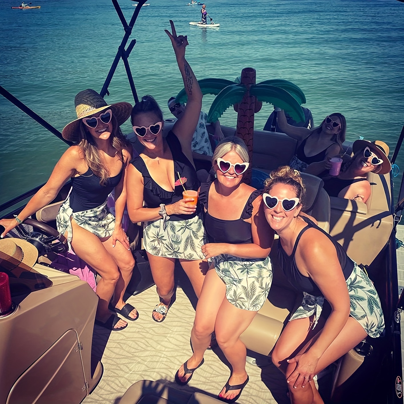 Grandes óculos da moda em forma de coração para homens e mulheres – óculos de plástico antirreflexo da moda, adequados para beache