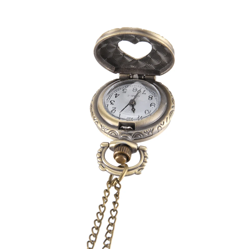 Vintage Đồng Hồ Bỏ Túi Màu Đồng Hồ Thạch Anh Mát Dây Chuyền Rỗng Trái Tim Tình Yêu Đồng Hồ LL @ 17