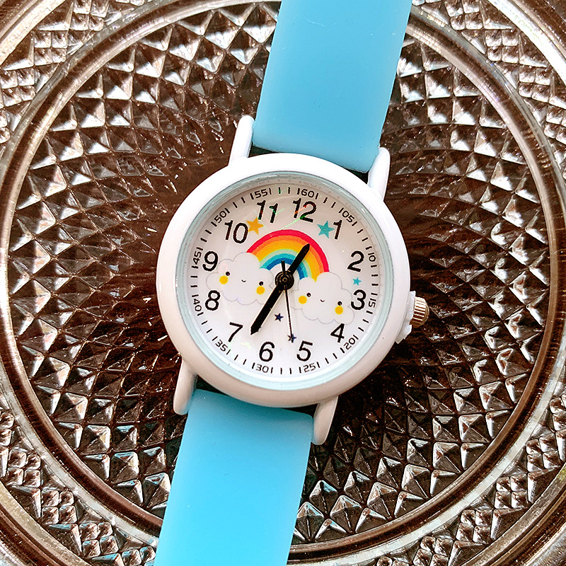Reloj luminoso de silicona con forma de nube de arcoíris para niños, reloj de cuarzo con dibujos animados, venta al por mayor, novedad de 2024