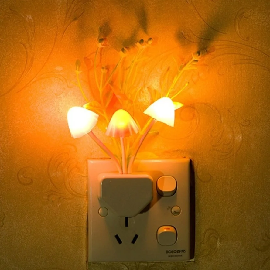 Lámpara de noche LED con Sensor, luz de pared con enchufe europeo y estadounidense, 110V-220V, 3 luces LED de seta para dormitorio de niños