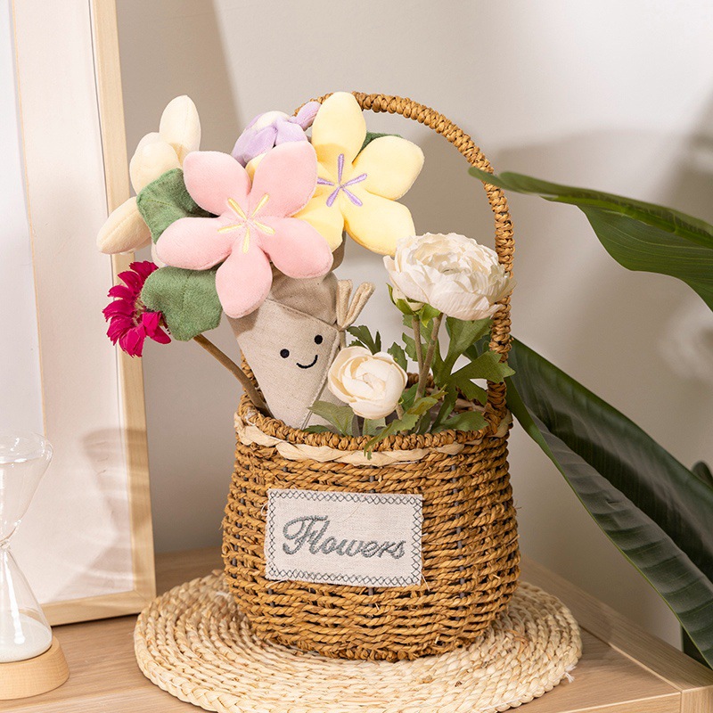 Trzymając bukiet pluszowa zabawka, symulowana kwiat tulipana lalka Kawaii, pluszowa zabawka, bożonarodzeniowa prezent z okazji ukończenia szkoły dla dziewczynek 28CM