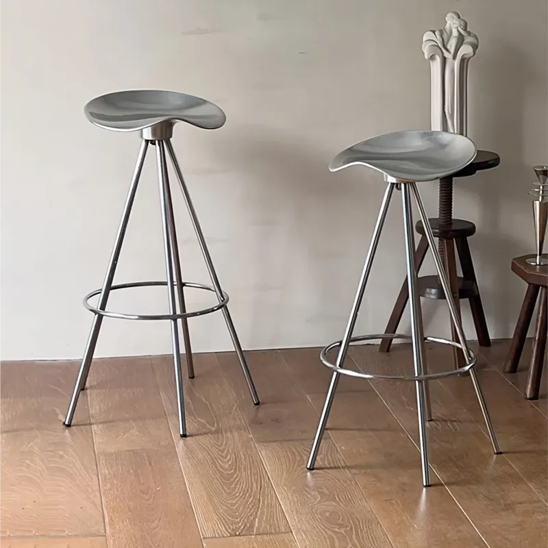 MOMO Jamaica Retro Swivel Bar Stool - Light Luxury Electroplated Metal High Stool for Home Designer Island Chair